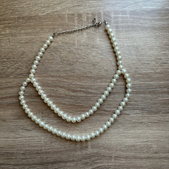 Faux Pearl Necklace Lot of 3 Varied Sizes Gold Tone Accents - Picture 4 of 11
